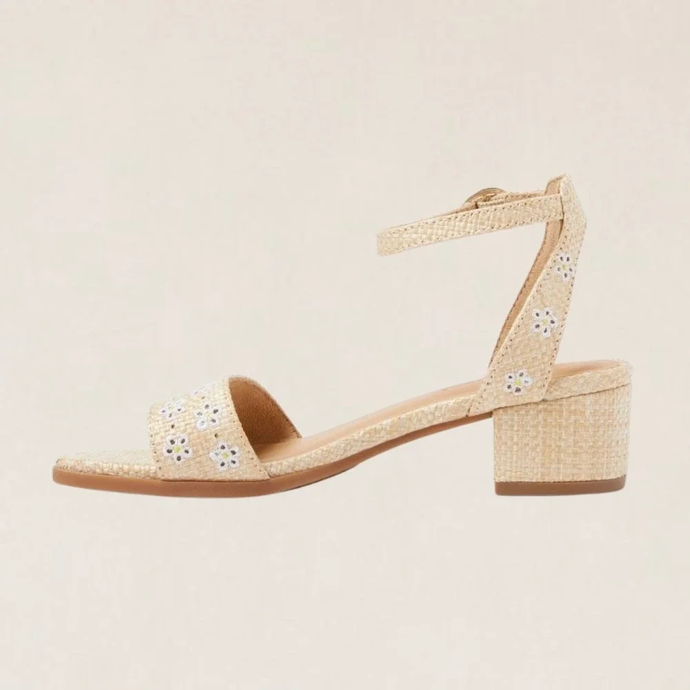 Cat & Jack Shirley Kids Tan Woven Floral Embroidered Block Heel Sandals Size 2